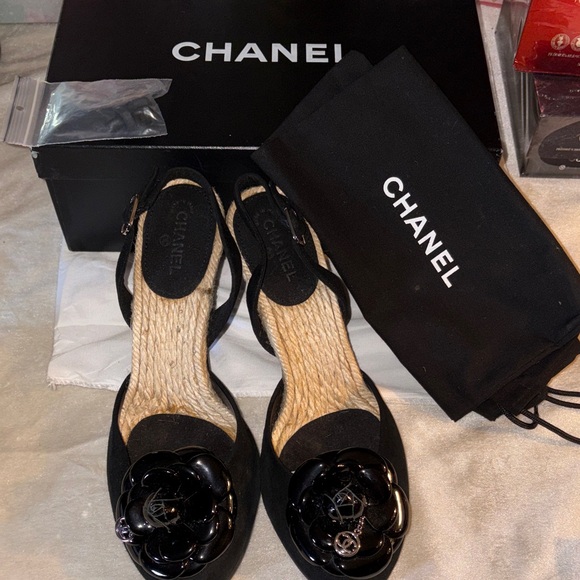CHANEL Black Espadrille Sandals - Picture 7 of 9